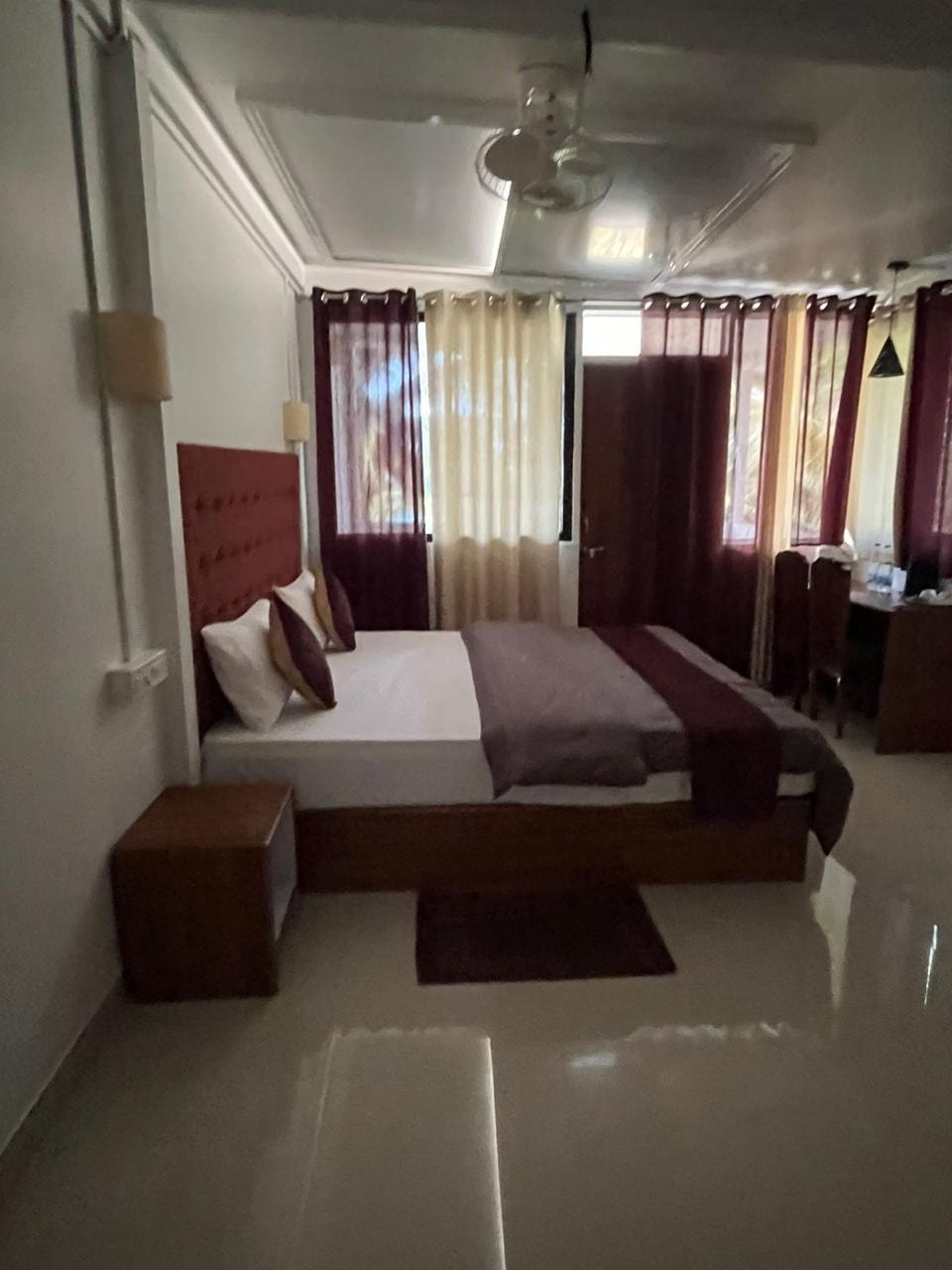 Deluxe Double Room with Side Sea View photo 4